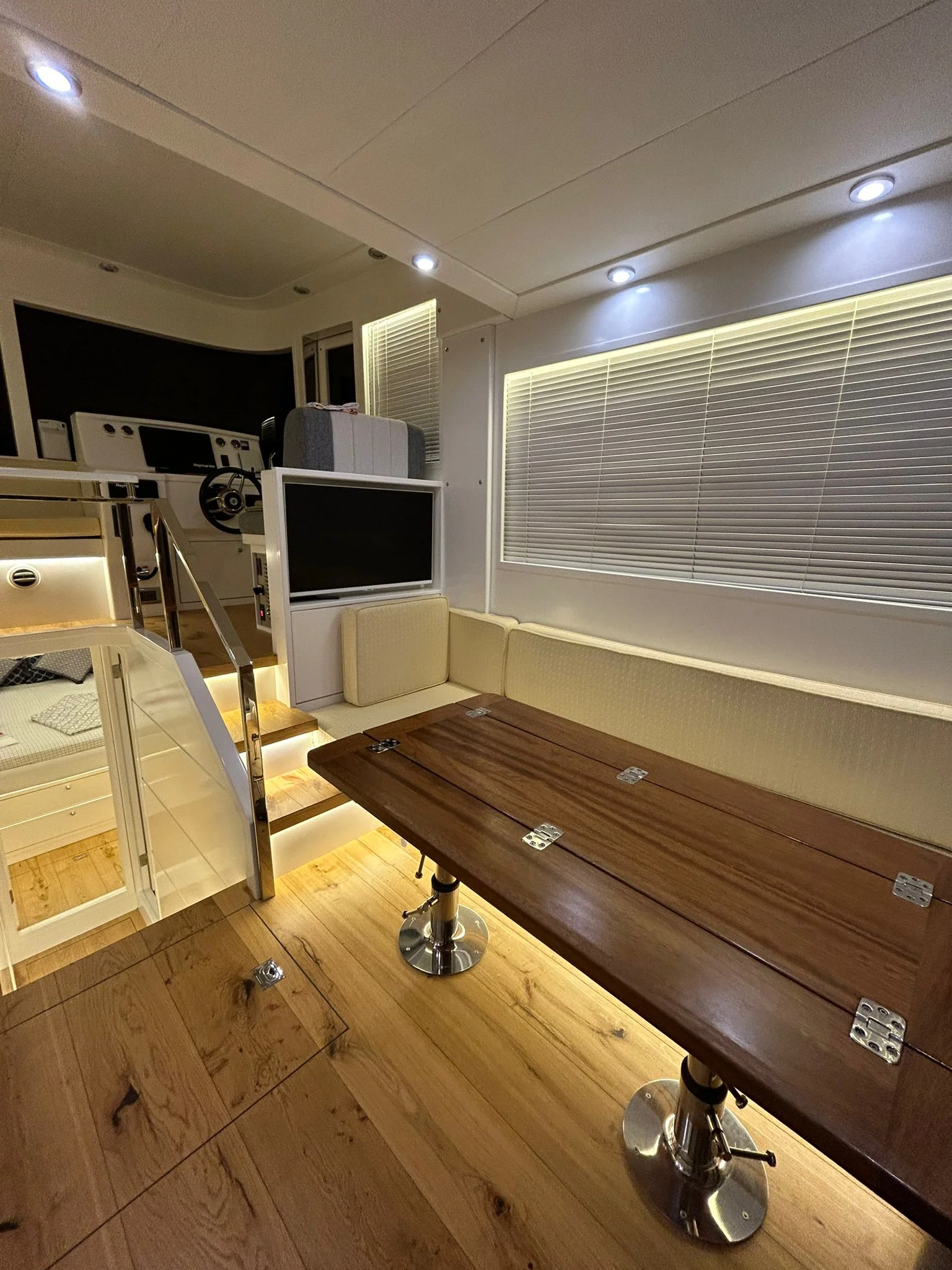 CUSTOM TRAWLER görsel 33