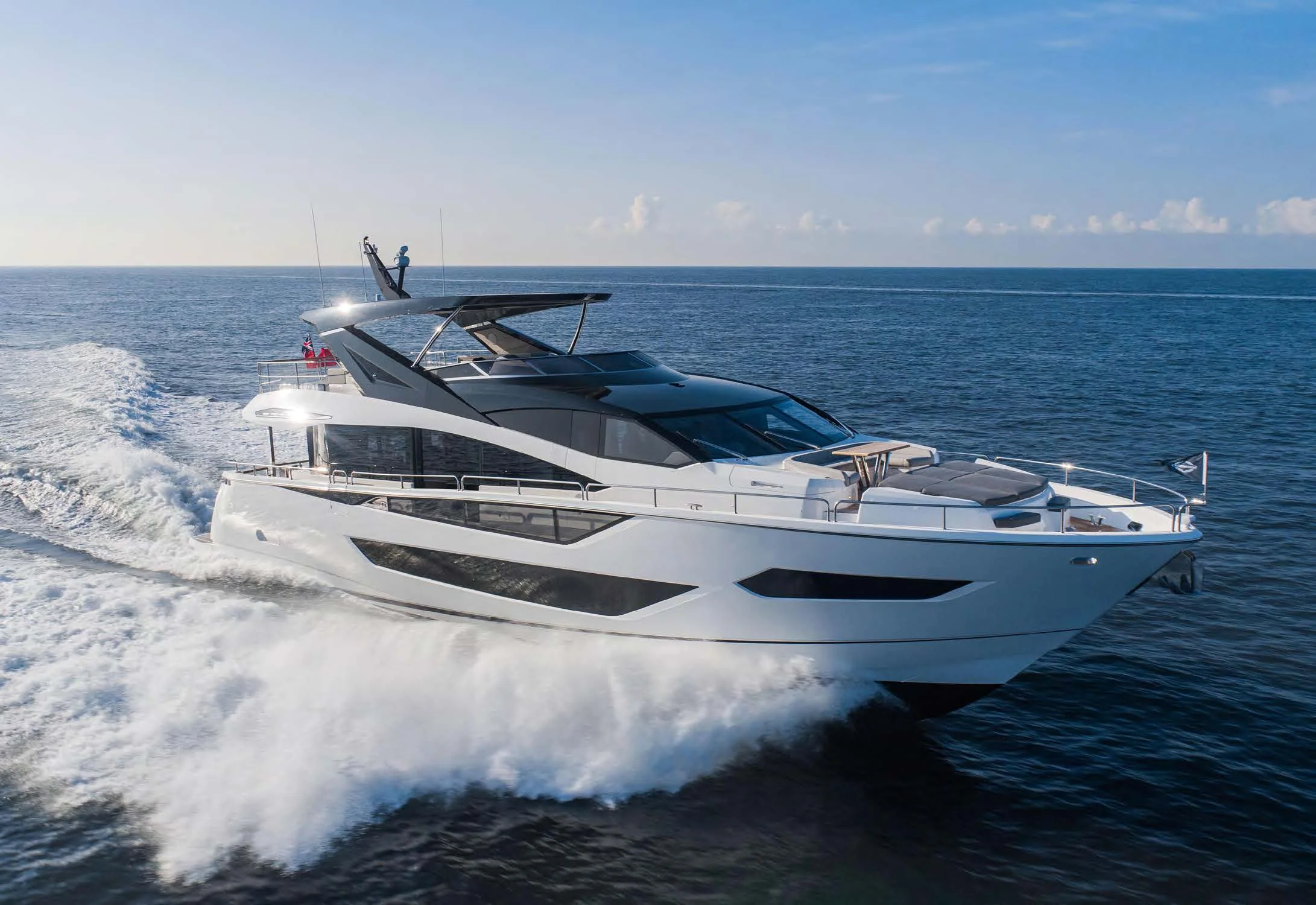 SUNSEEKER 88 YACHT görsel 3