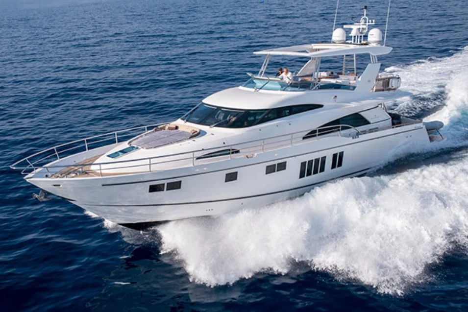 FAIRLINE SQUADRON 78 - Motor Yat