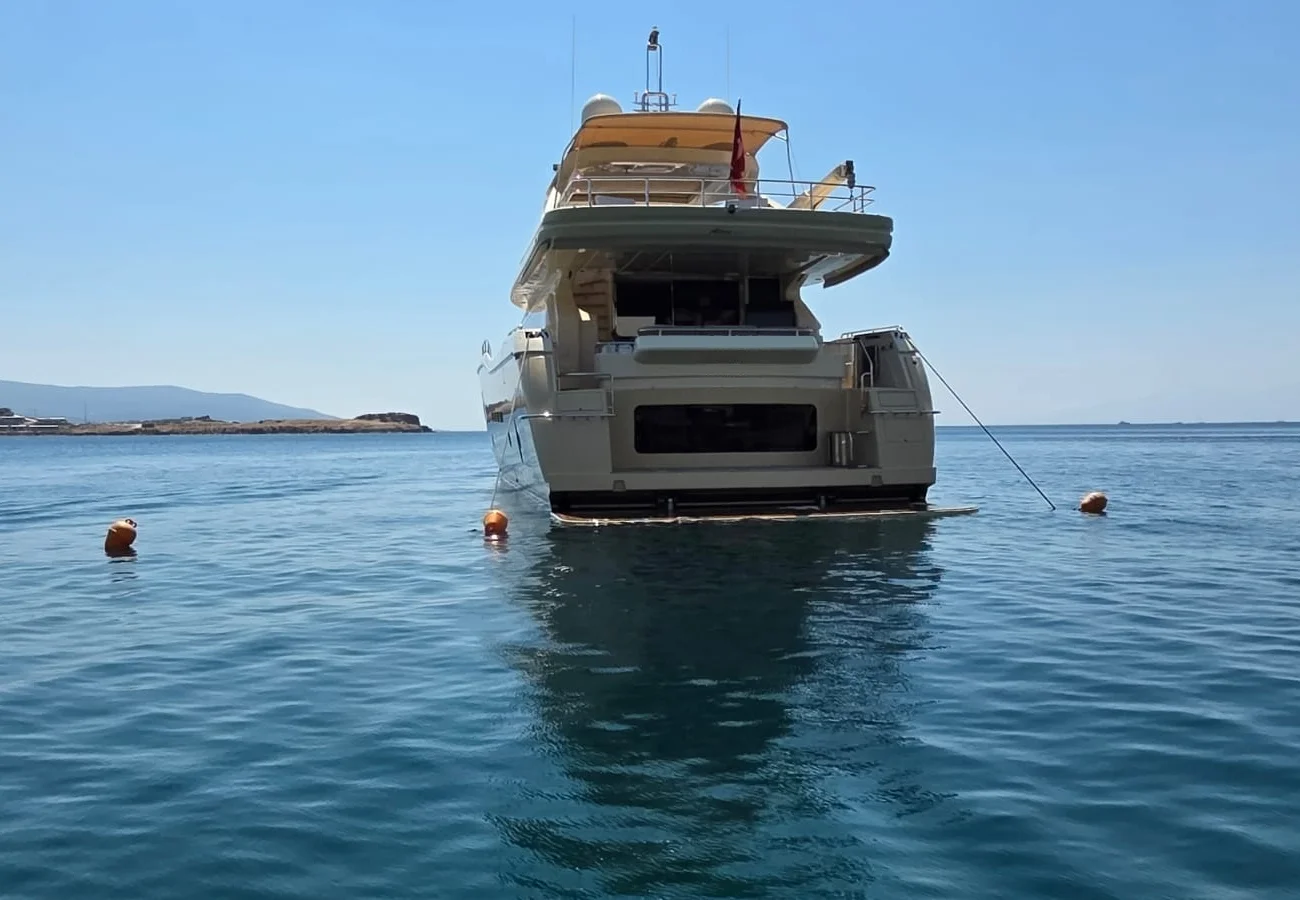 FERRETTI 840 ALTURA görsel 6