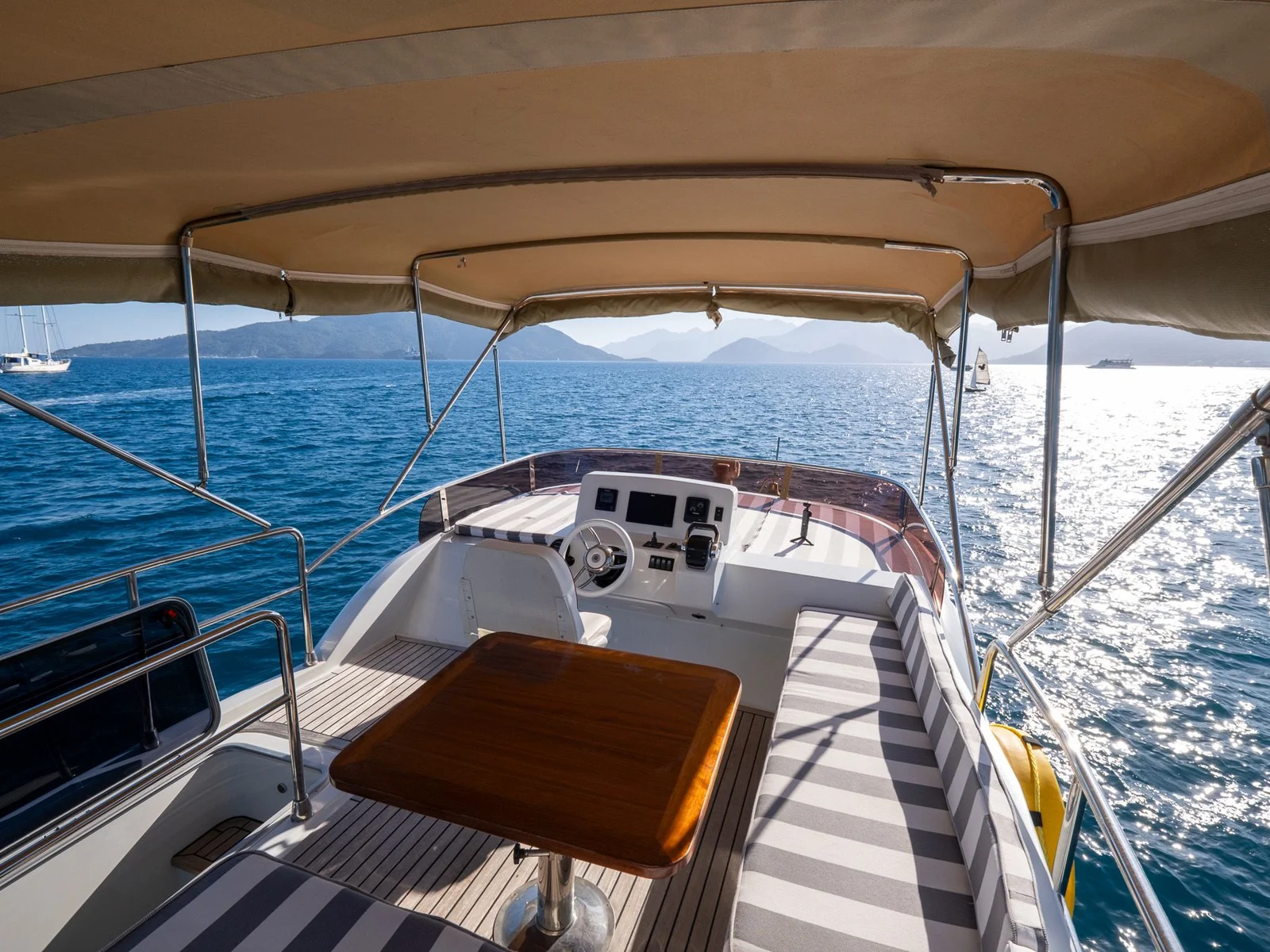 CUSTOM TRAWLER görsel 24