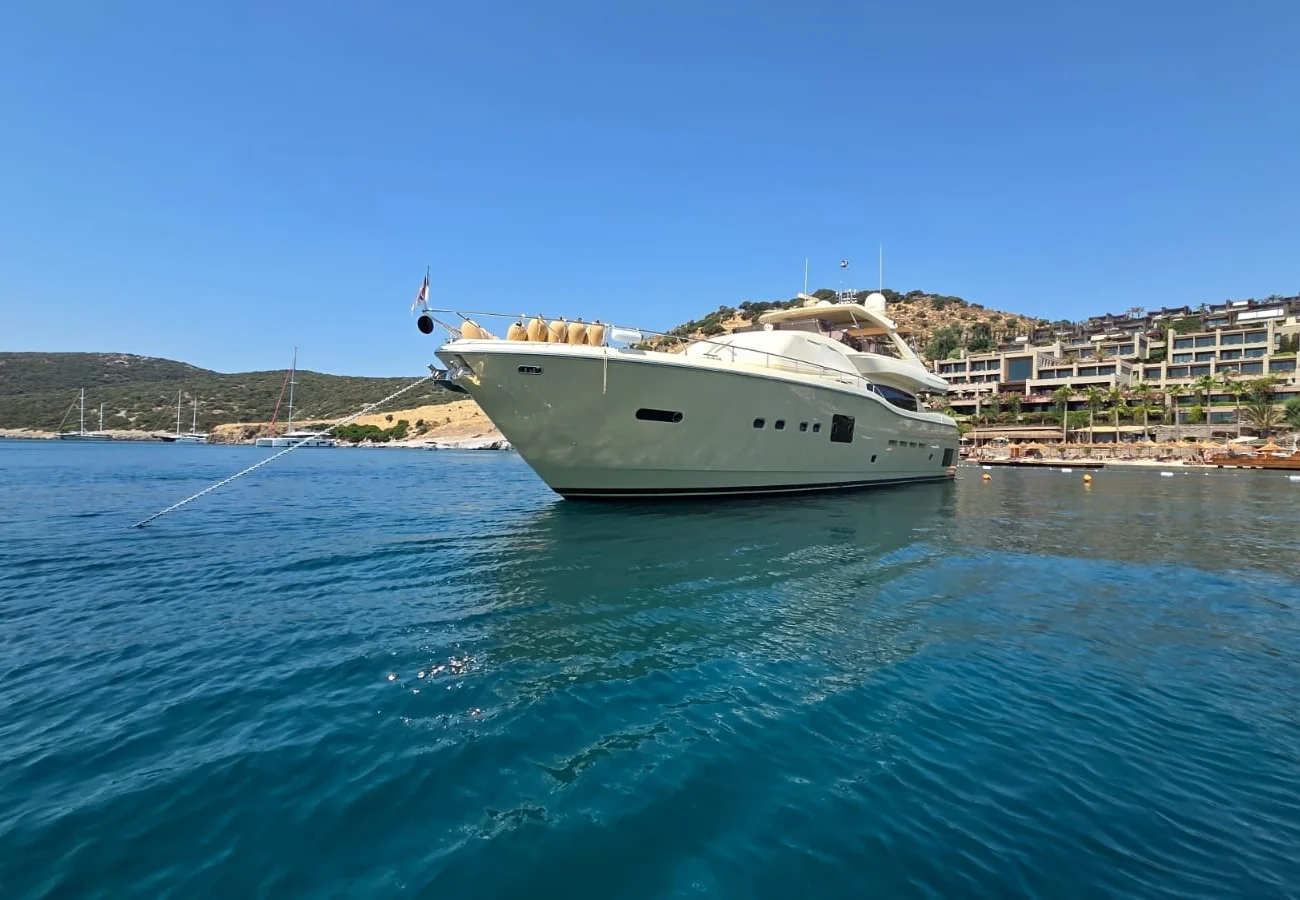 FERRETTI 840 ALTURA görsel 15