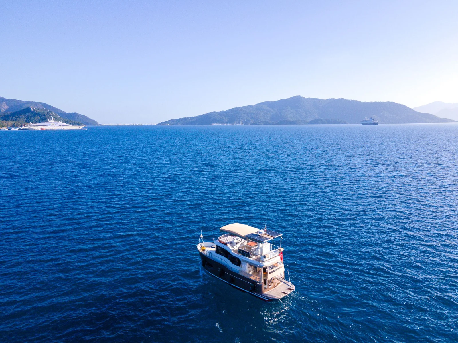 CUSTOM TRAWLER görsel 6