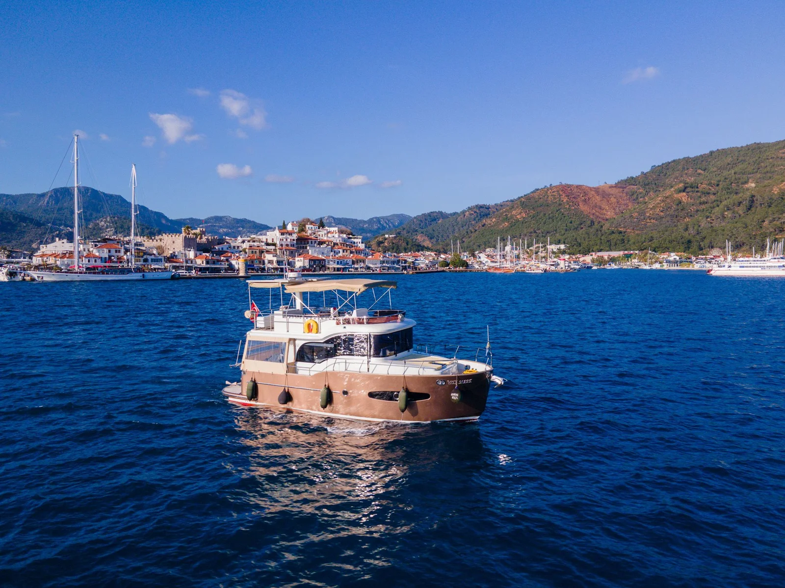 CUSTOM TRAWLER görsel 10