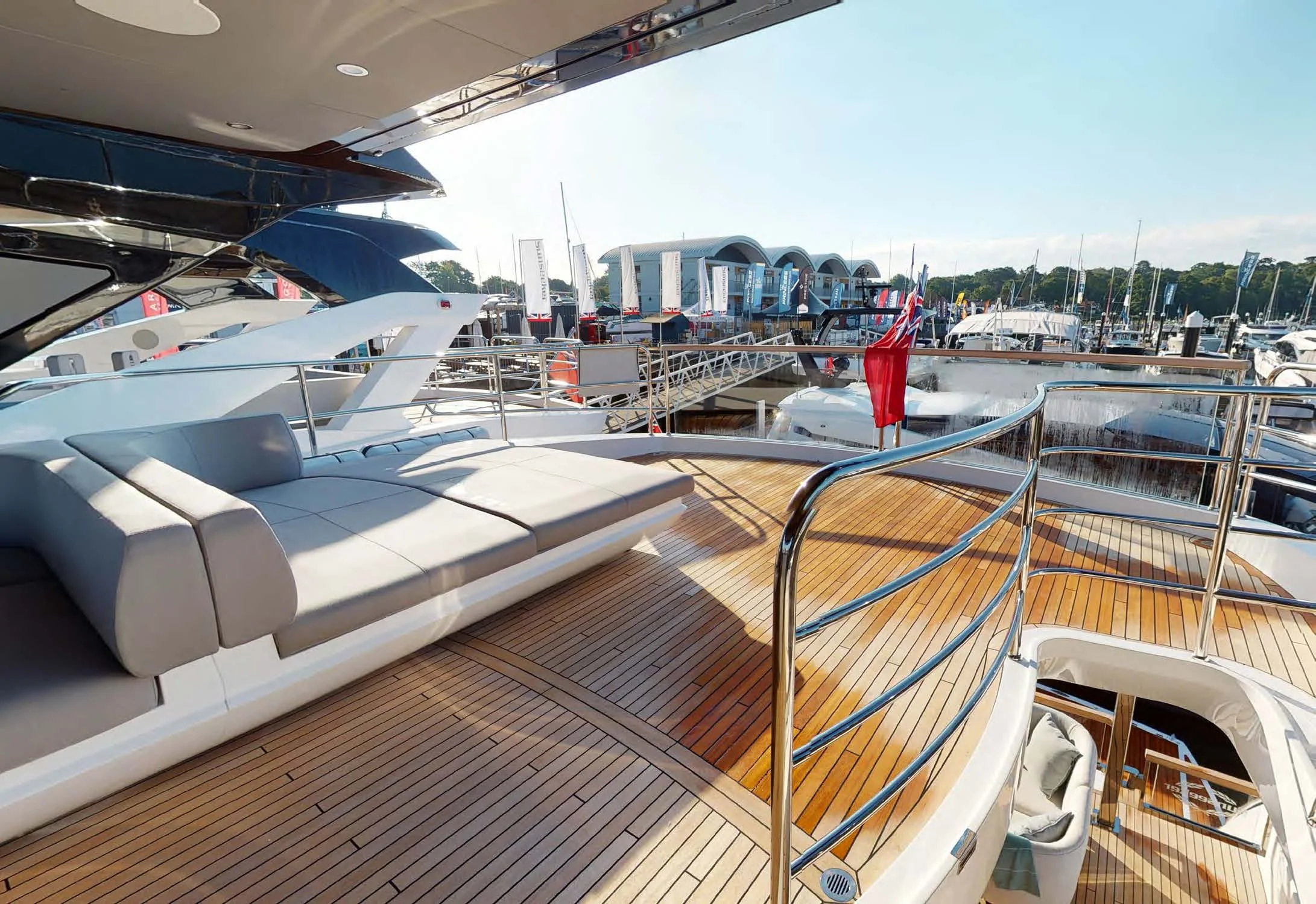 SUNSEEKER 88 YACHT görsel 11