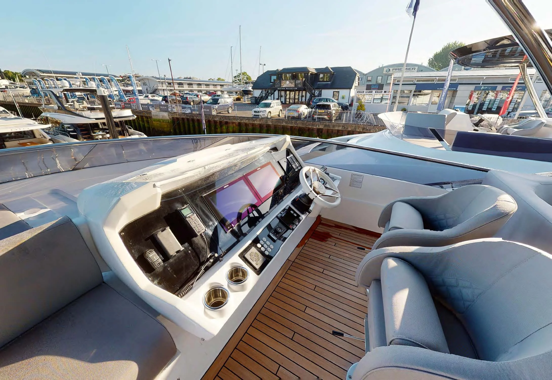 SUNSEEKER 88 YACHT görsel 16