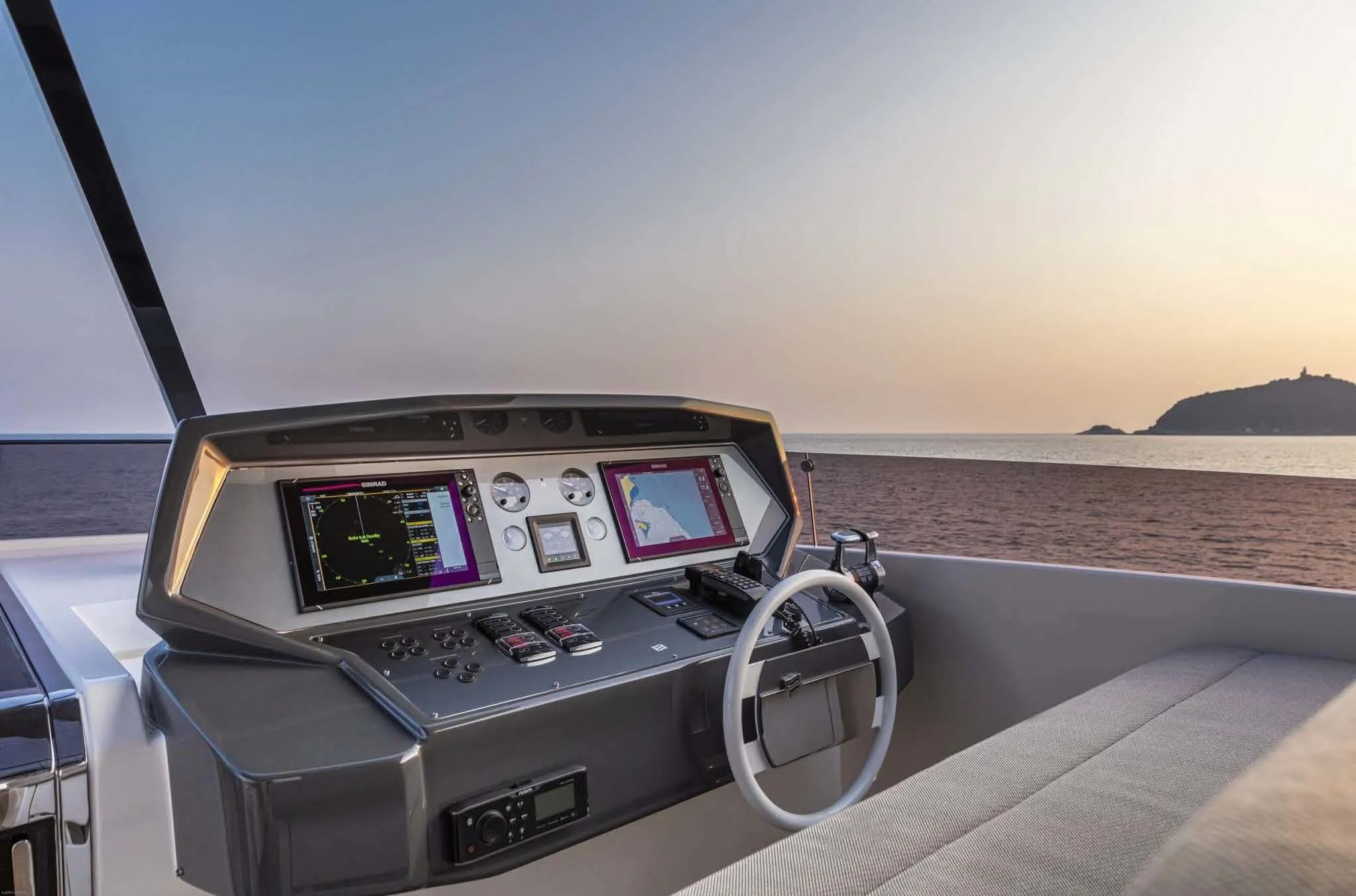 FERRETTI 920 görsel 3