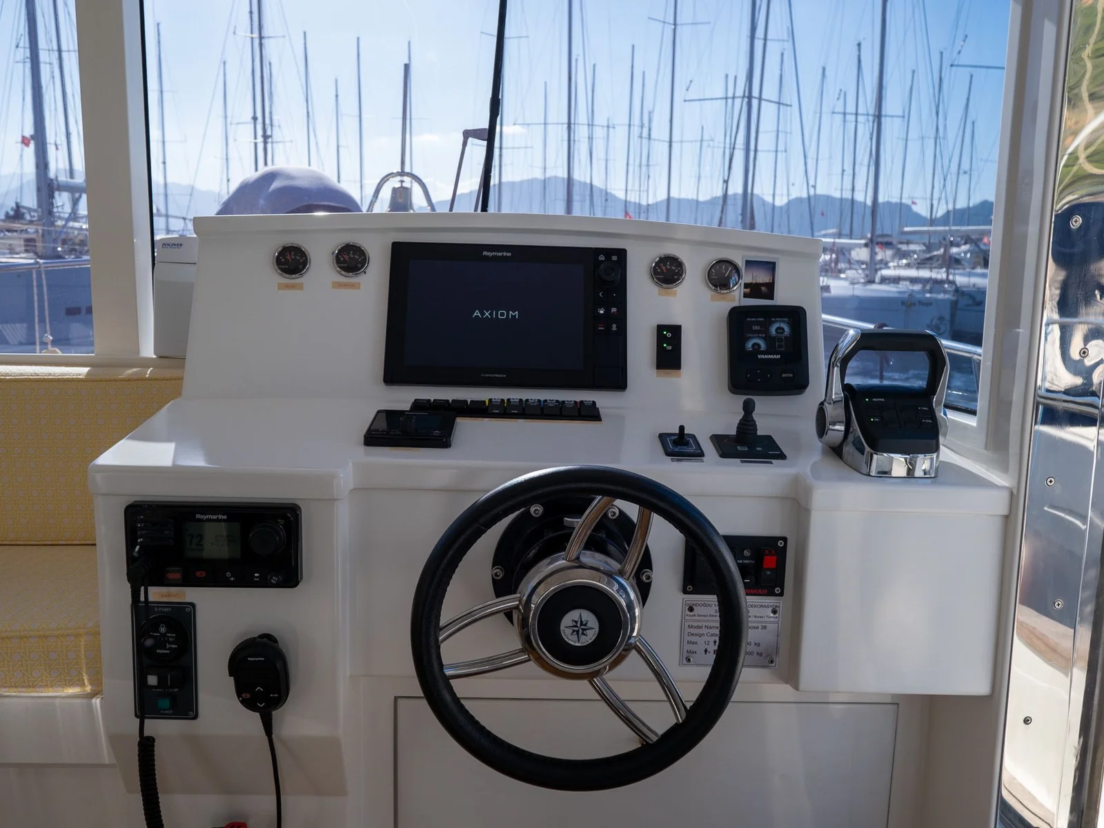 CUSTOM TRAWLER görsel 40