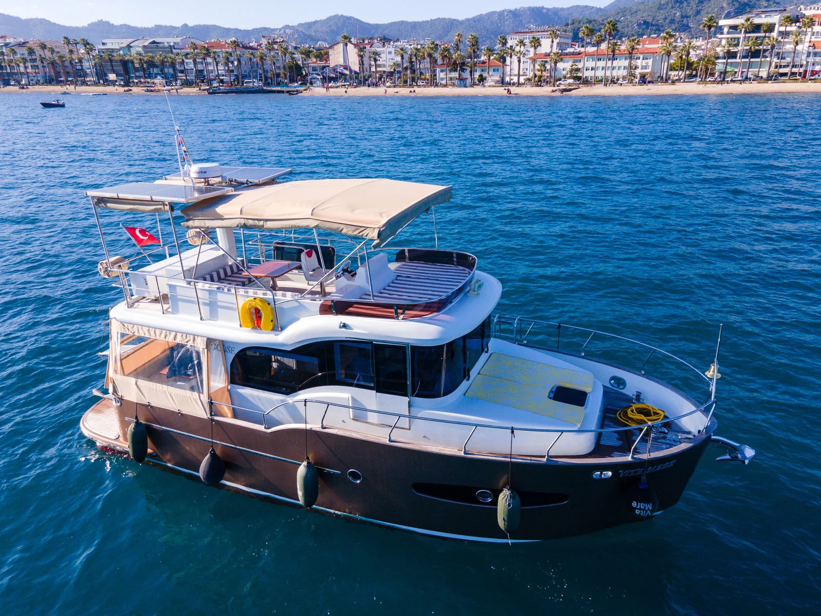 CUSTOM TRAWLER görsel 3