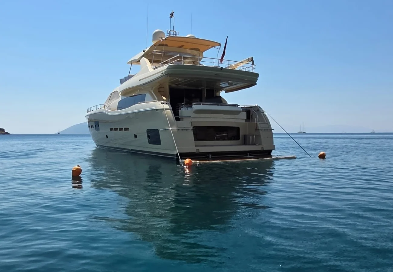 FERRETTI 840 ALTURA görsel 7