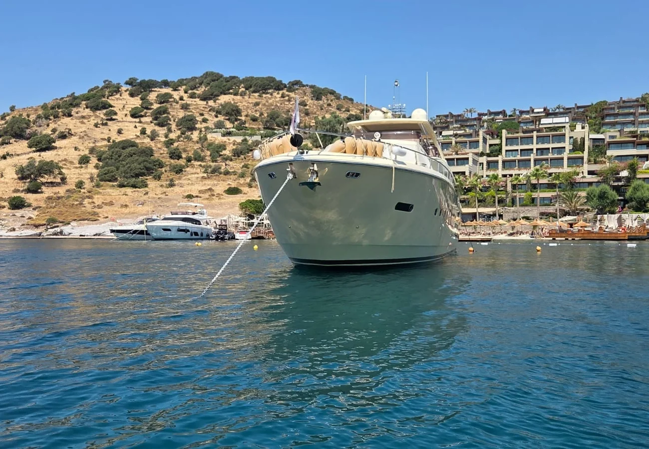 FERRETTI 840 ALTURA görsel 16