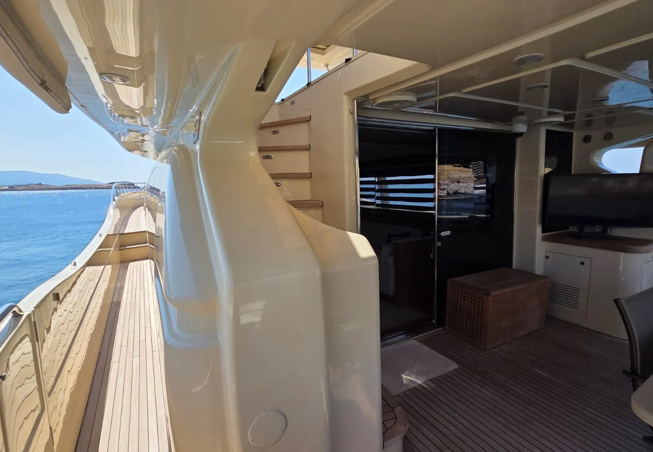 FERRETTI 840 ALTURA görsel 24