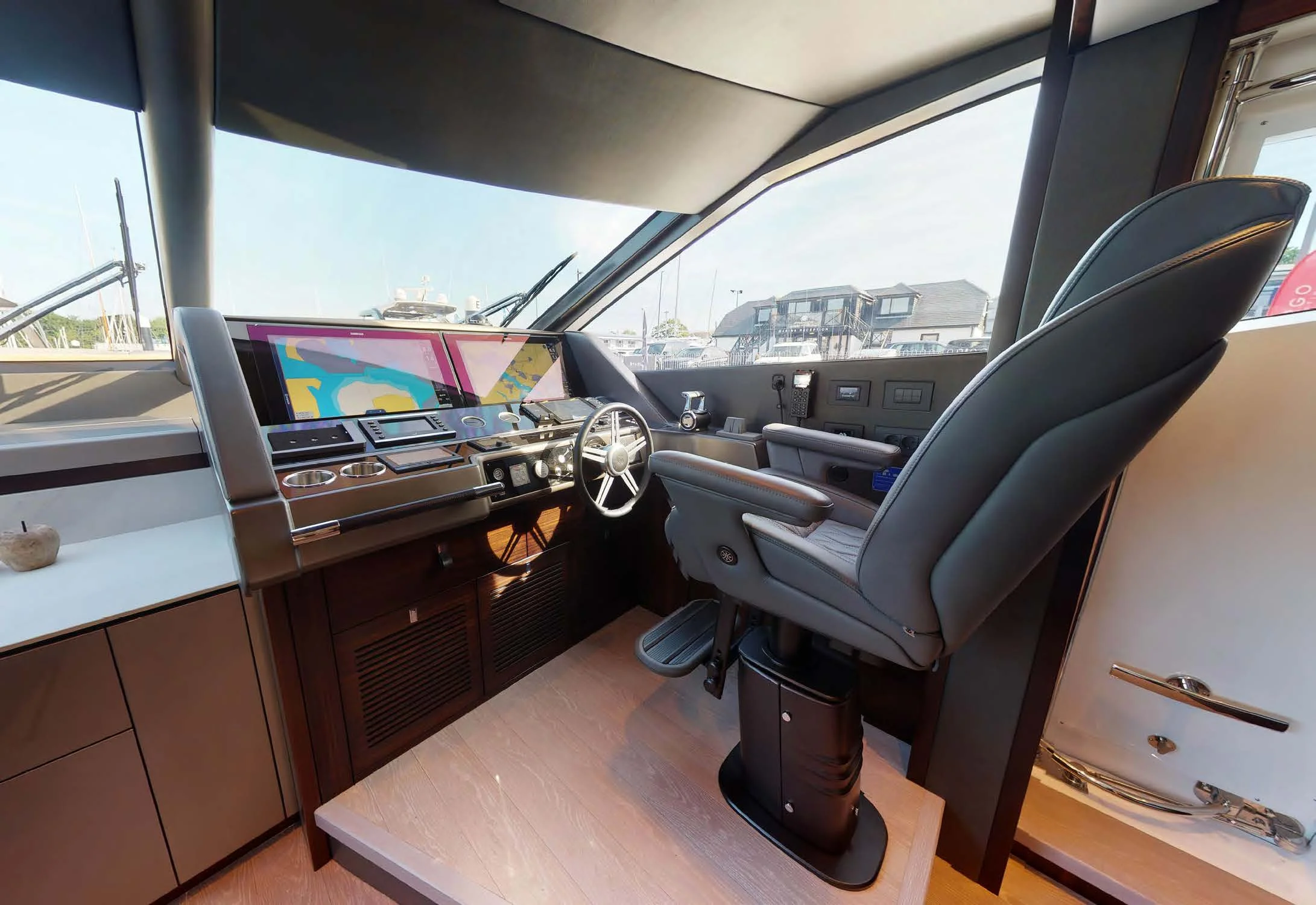 SUNSEEKER 88 YACHT görsel 24