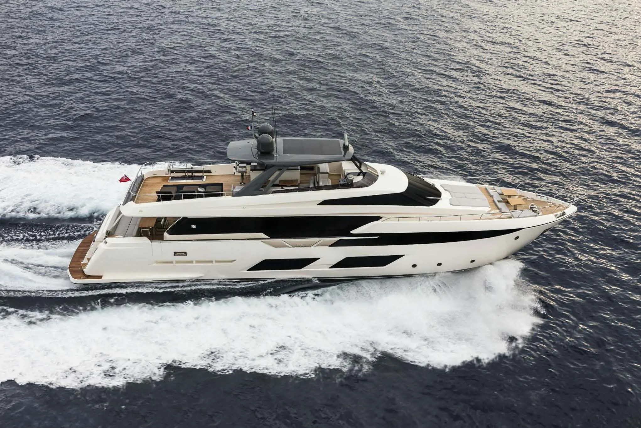 FERRETTI 920 - Motor Yat