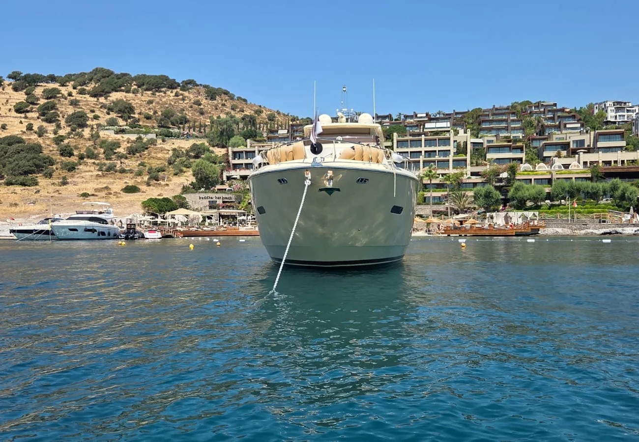 FERRETTI 840 ALTURA görsel 17