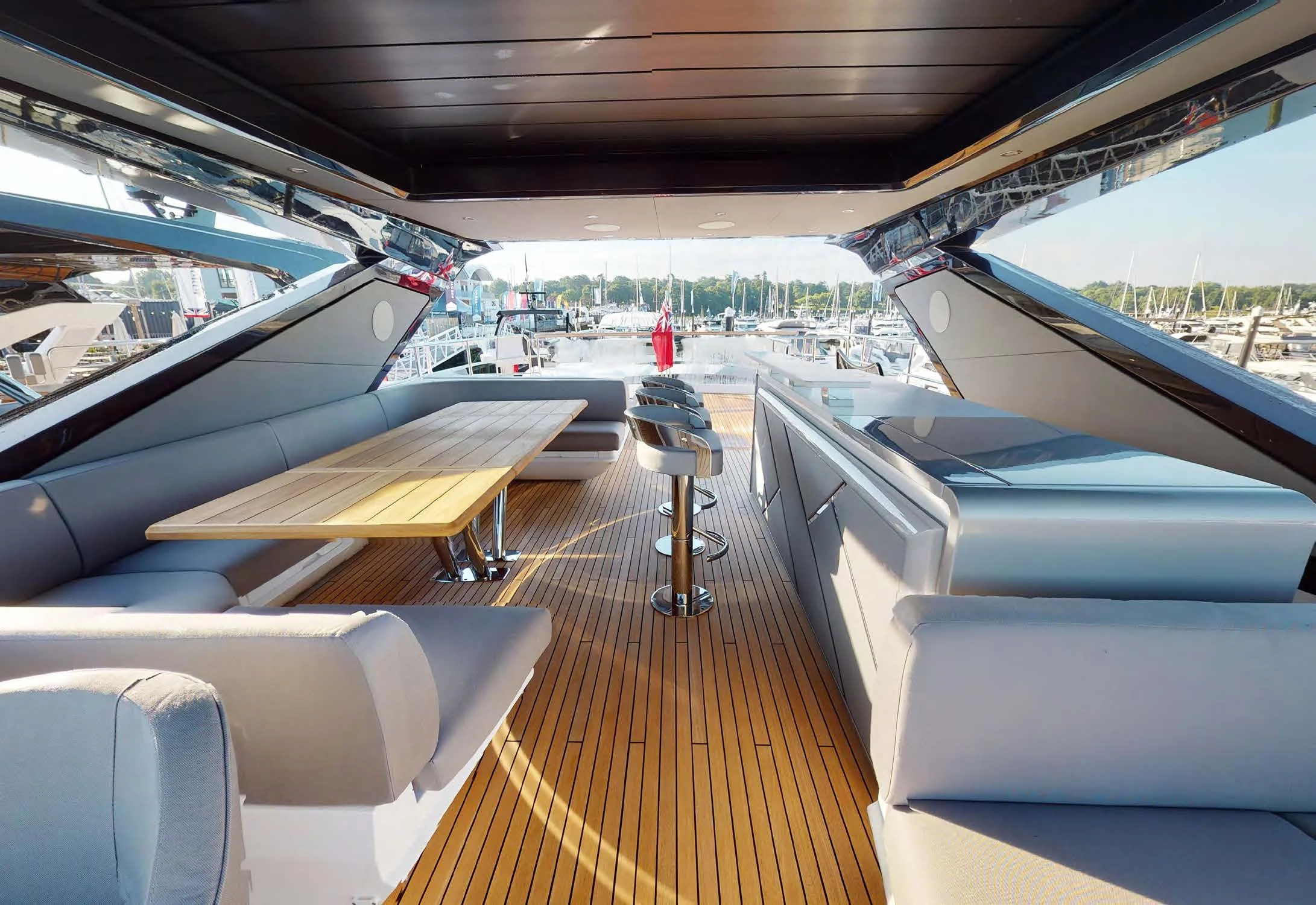 SUNSEEKER 88 YACHT görsel 17