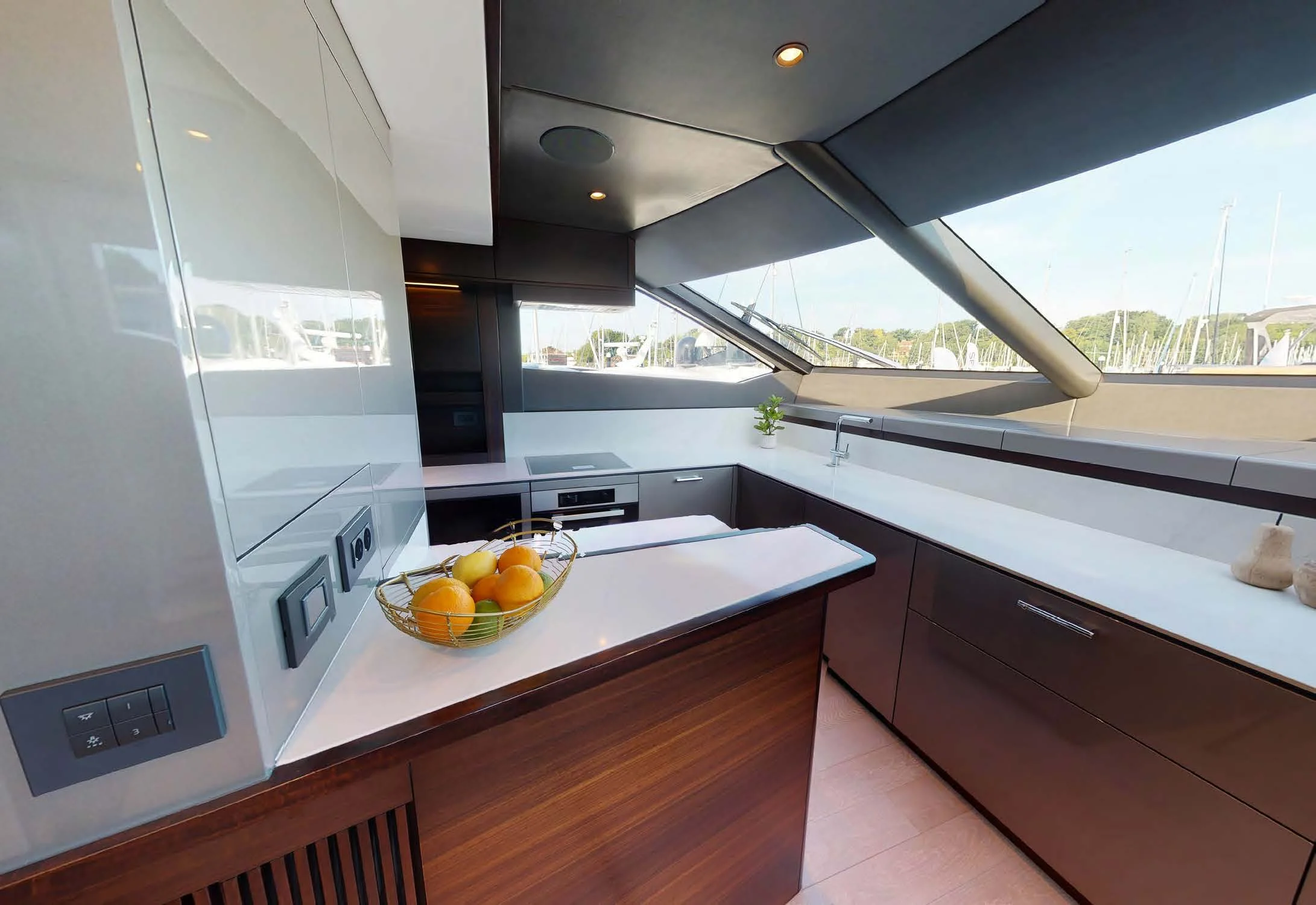 SUNSEEKER 88 YACHT görsel 25