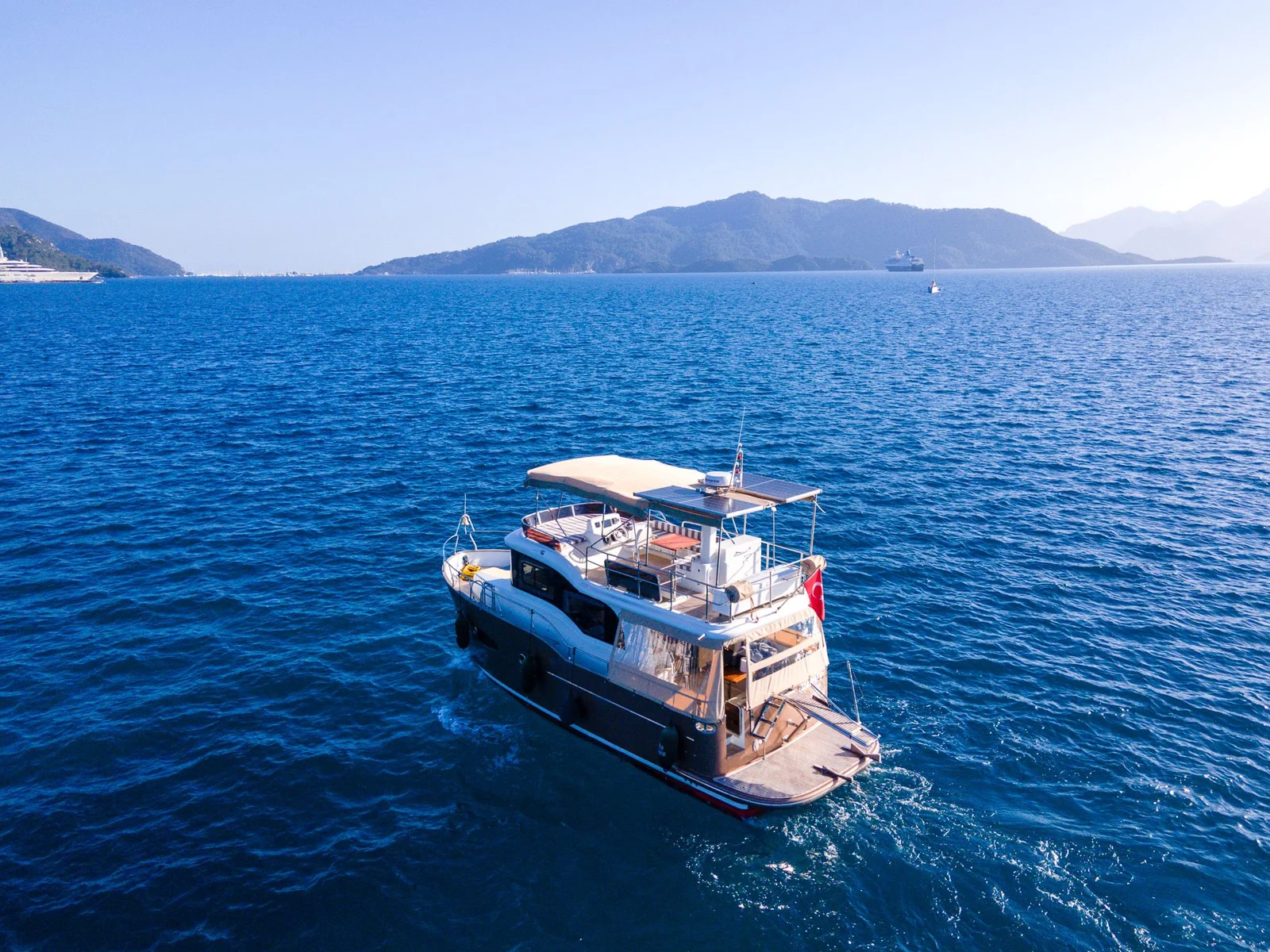 CUSTOM TRAWLER görsel 7