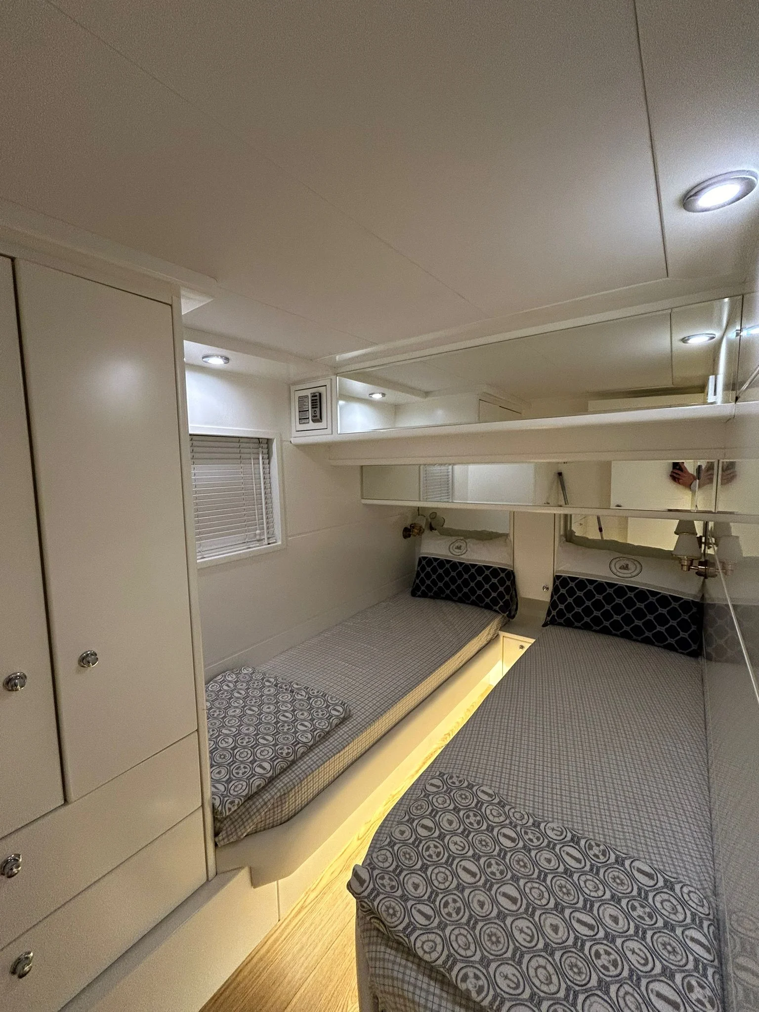 CUSTOM TRAWLER görsel 53