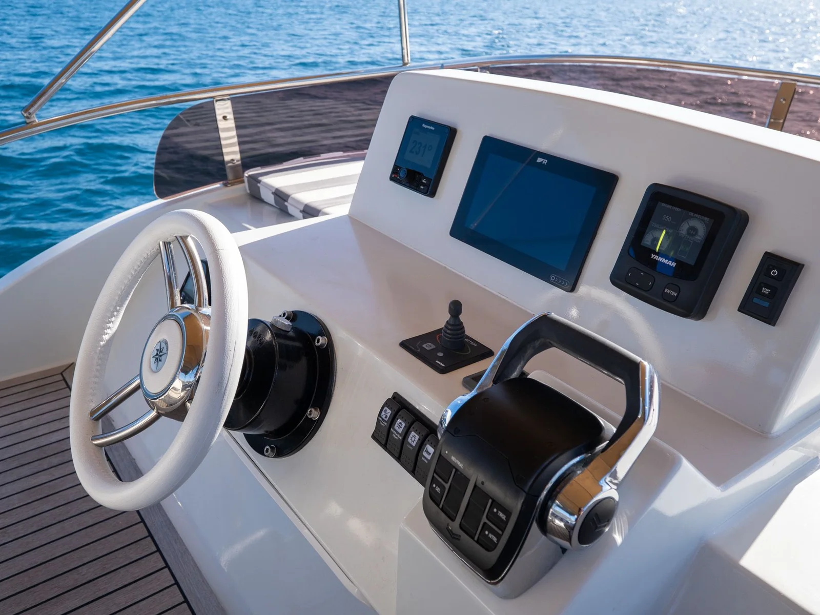 CUSTOM TRAWLER görsel 28
